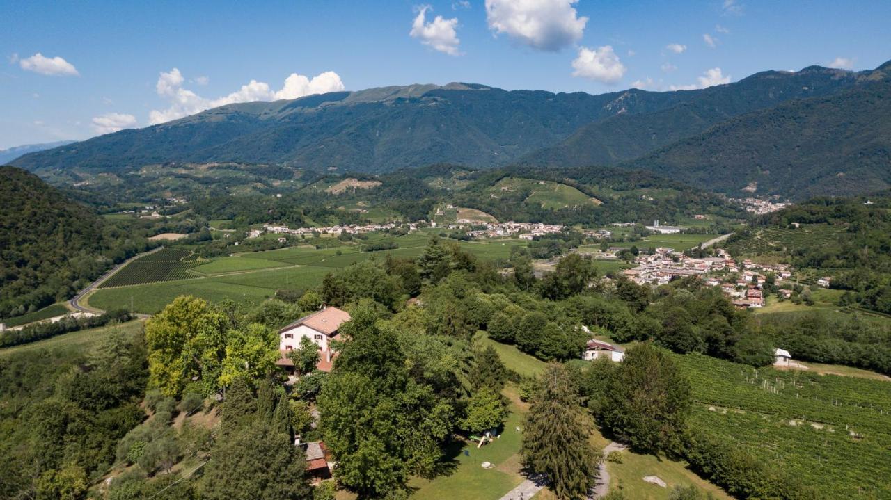 B&B Four Winds Фоллина Экстерьер фото