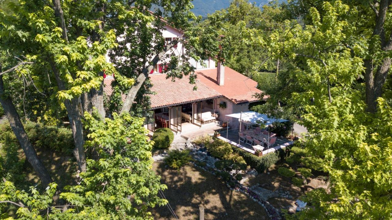B&B Four Winds Фоллина Экстерьер фото